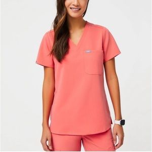 FIGS scrub set: Catarina Scrub Top Hot Coral with matching Zamora jogger bottoms
